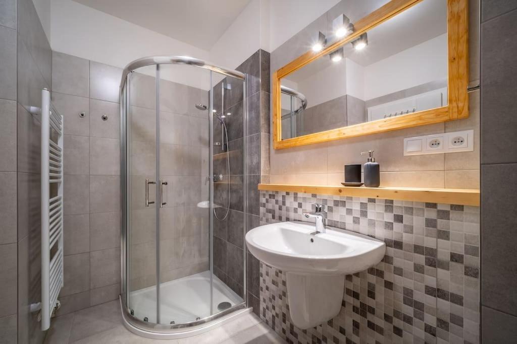 Private Cozy And Quiet Apartment Липно над Вълтава Екстериор снимка